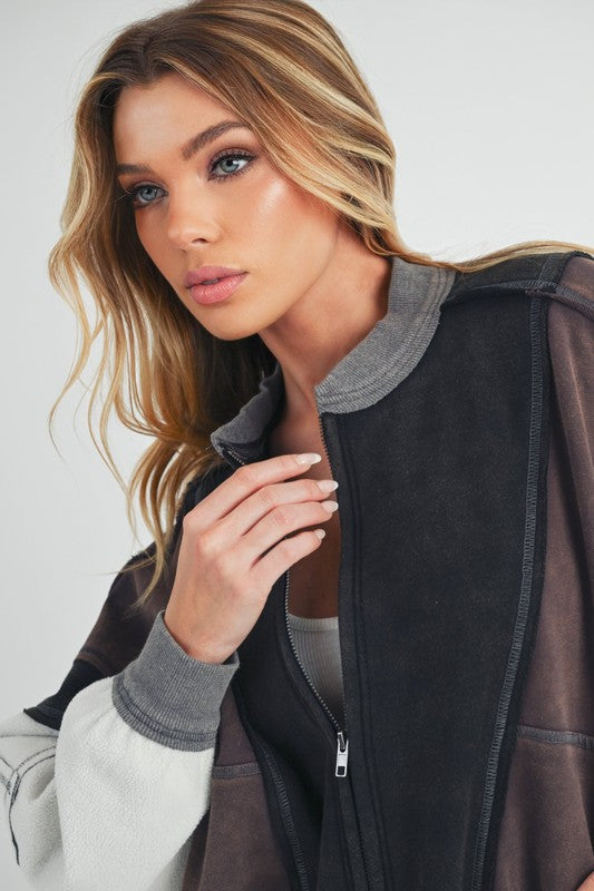 Iris Jacket – Laid-Back & Layer-Ready ✨
