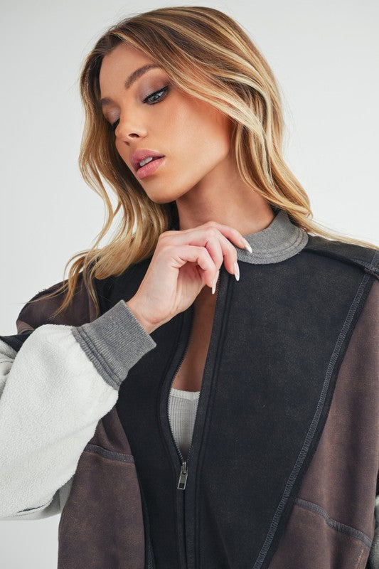 Iris Jacket – Laid-Back & Layer-Ready ✨