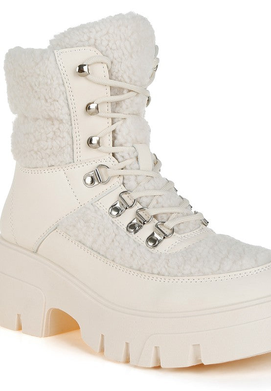 Wellerman Faux Fur Detail Chunky Hiker Boots – Ready for Adventure 🥾