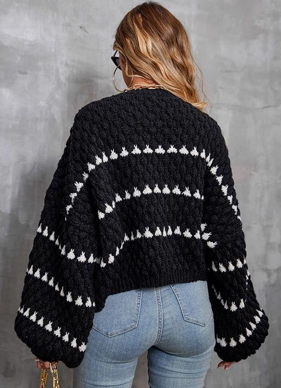 Chunky Knit Sweater – Cozy Bubble Sleeve Vibes ❄️