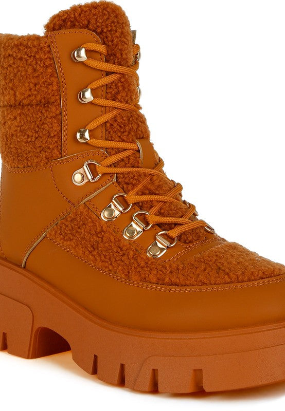 Wellerman Faux Fur Detail Chunky Hiker Boots – Ready for Adventure 🥾