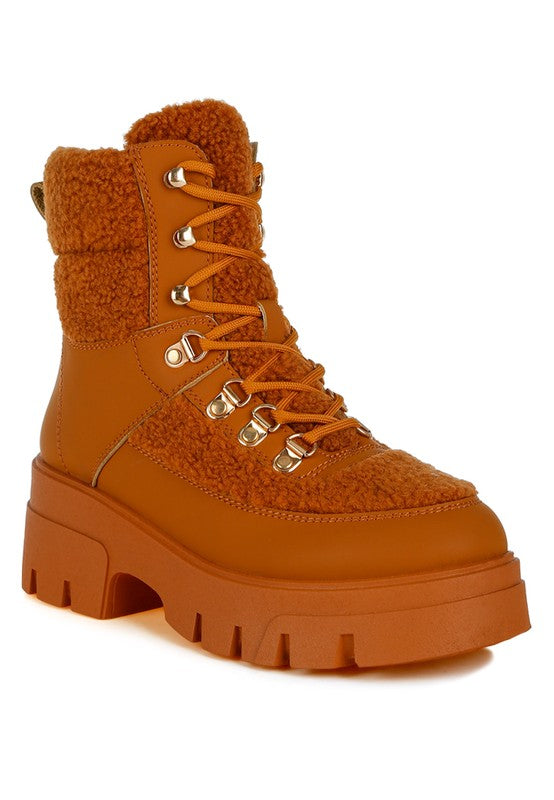 Wellerman Faux Fur Detail Chunky Hiker Boots – Ready for Adventure 🥾