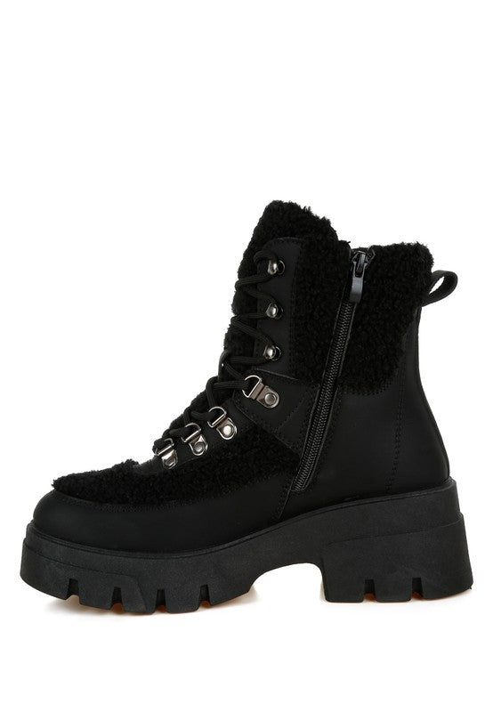 Wellerman Faux Fur Detail Chunky Hiker Boots – Ready for Adventure 🥾