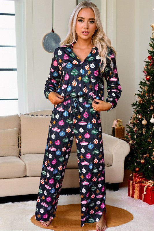 omen’s Christmas Lights Pajama Set – Festive Comfort for Cozy Nights 🎄✨